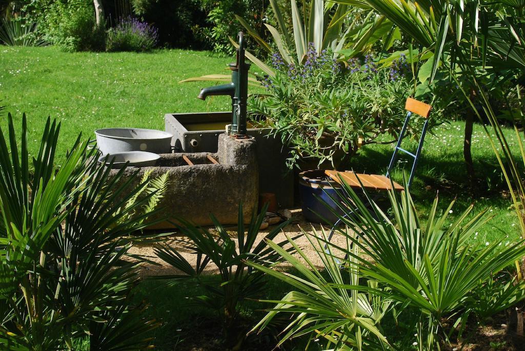 Un Jardin En Pente Douce Βίλα Locquenole Δωμάτιο φωτογραφία