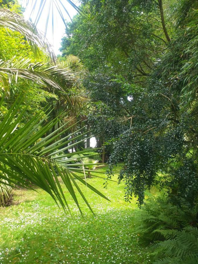 Un Jardin En Pente Douce Βίλα Locquenole Εξωτερικό φωτογραφία